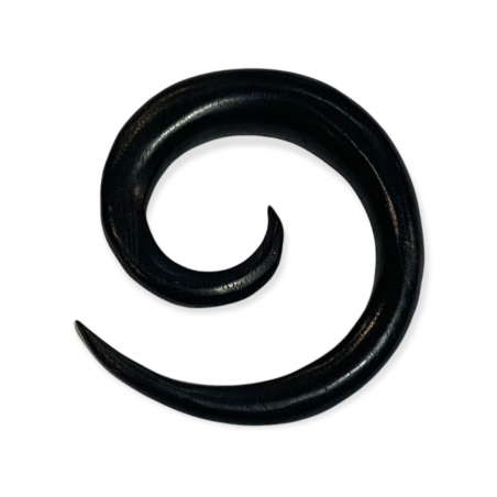 Indisches Piercing aus schwarzem Arengholz in Spiralform.