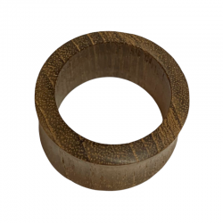 25 mm Tunnelpiercing aus Teakholz.