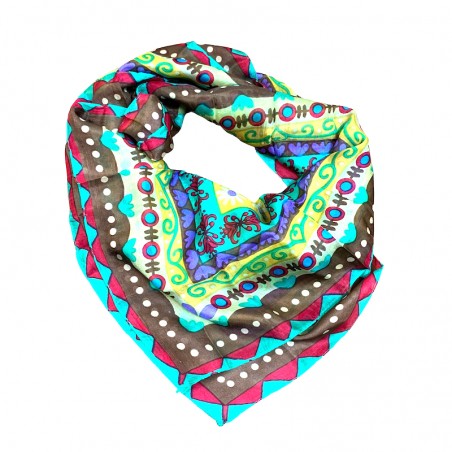 Foulard carré en soie indienne de grande qualité.