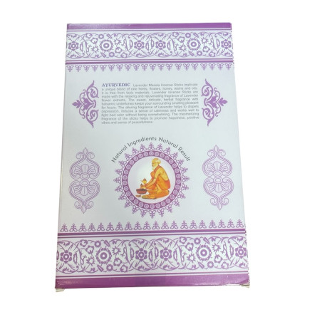 Schachtel mit indischem ayurvedischem Räucherstäbchen mit natürlichem Lavendel